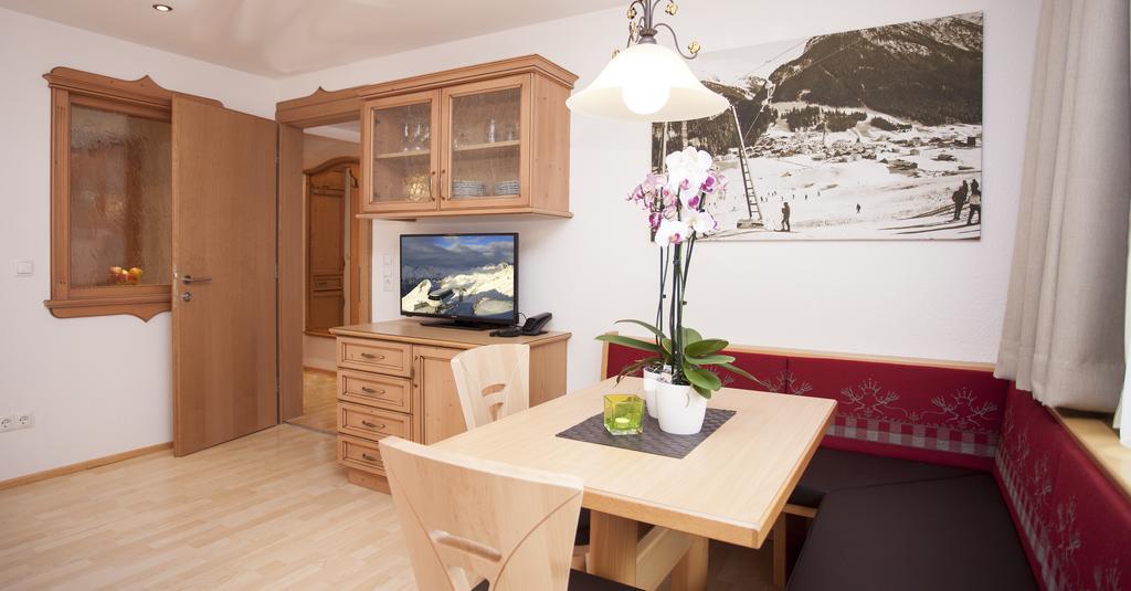 Ferienwohnung Davo Lais Ischgl Exterior foto